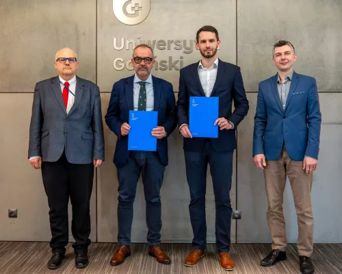 contract signing