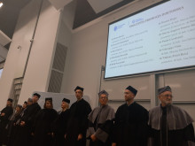 doctors with their supervisors gathered for doctoral promotion